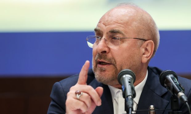 قالیباف: کالابرگ الکترونیک با قیمت ثابت، راه مهار تورم و حمایت از خانوادهها