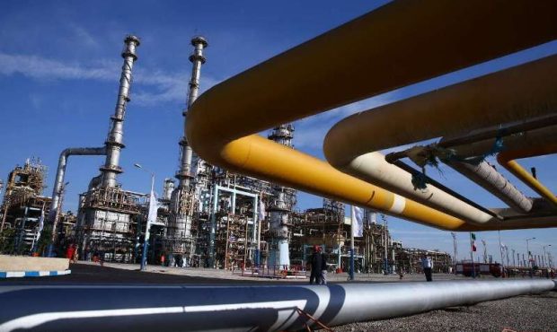 تهاتر نفت و بنزین؛ راهکاری موقت در بحران تأمین سوخت