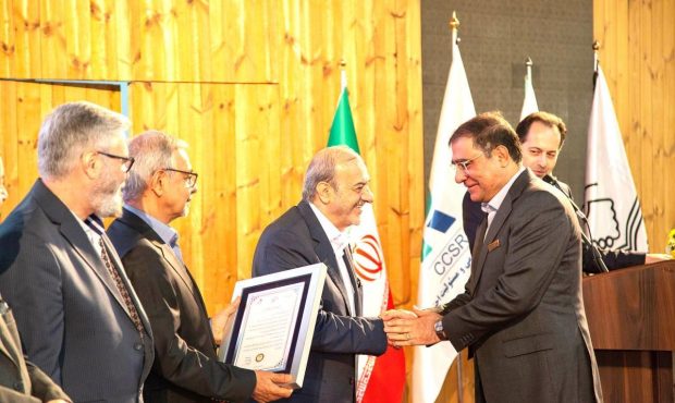 كسب ۳ نشان ملی مسئولیت اجتماعی توسط فولاد خوزستان