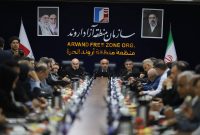 طرح مطالبات فعالان اقتصادی منطقه آزاد اروند با وزیر کار